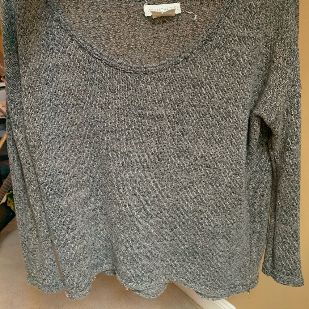 Green Raglan Top - Picture 3 of 4